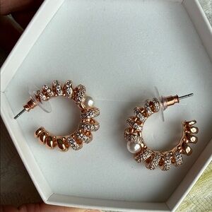 BP rose gold and pearl earrings